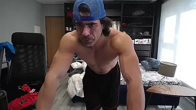 latinoo23bom model from sc