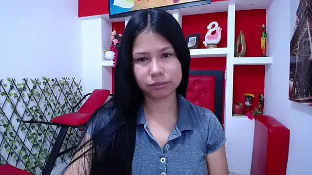 Letty_Plugxo on StripChat 