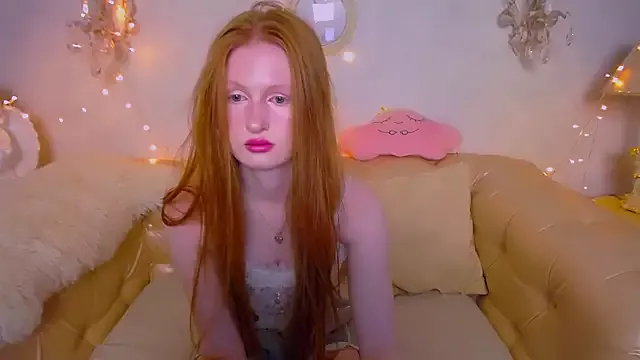 LuxXAngel on StripChat 