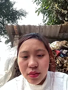 maianhcute on StripChat 