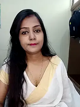 Miss-Riyasingh from StripChat is Freechat