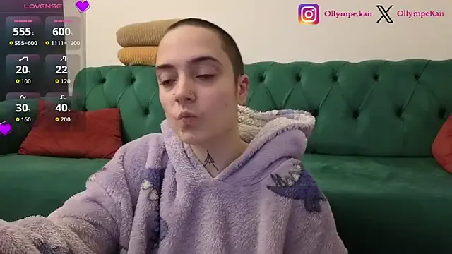 OllympeKaii on StripChat 
