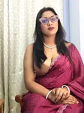 Queen_Doll on StripChat 