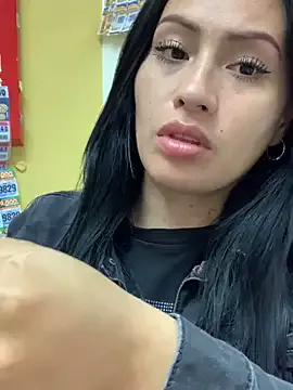 Sara_luna_ on StripChat 