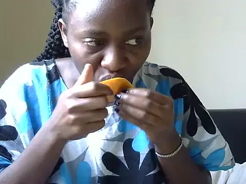 Seeexxxy-bree on StripChat 