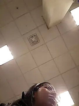 SheenaBrooke on StripChat 