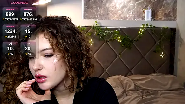 SueCurly model from sc