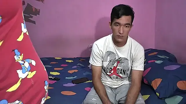 Sweetiefoxxx on StripChat 