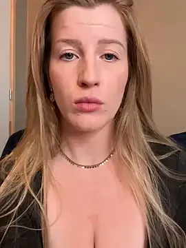 Sweety_Foxy69 on StripChat 