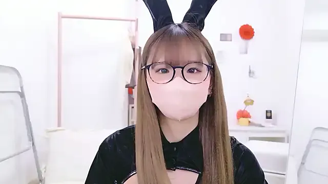 tsubaki28 from StripChat is Freechat