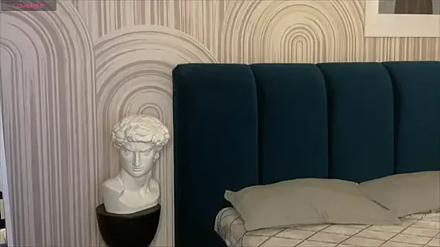 viviann_evans on StripChat 