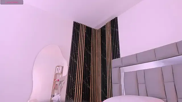 vivianne_scott on StripChat 