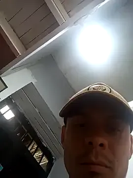 VivienAndClark on StripChat 