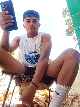 youngboypiss model from sc